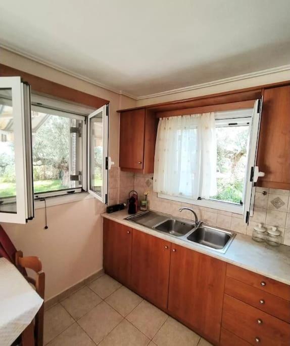 Dimitra's Garden Holiday home *